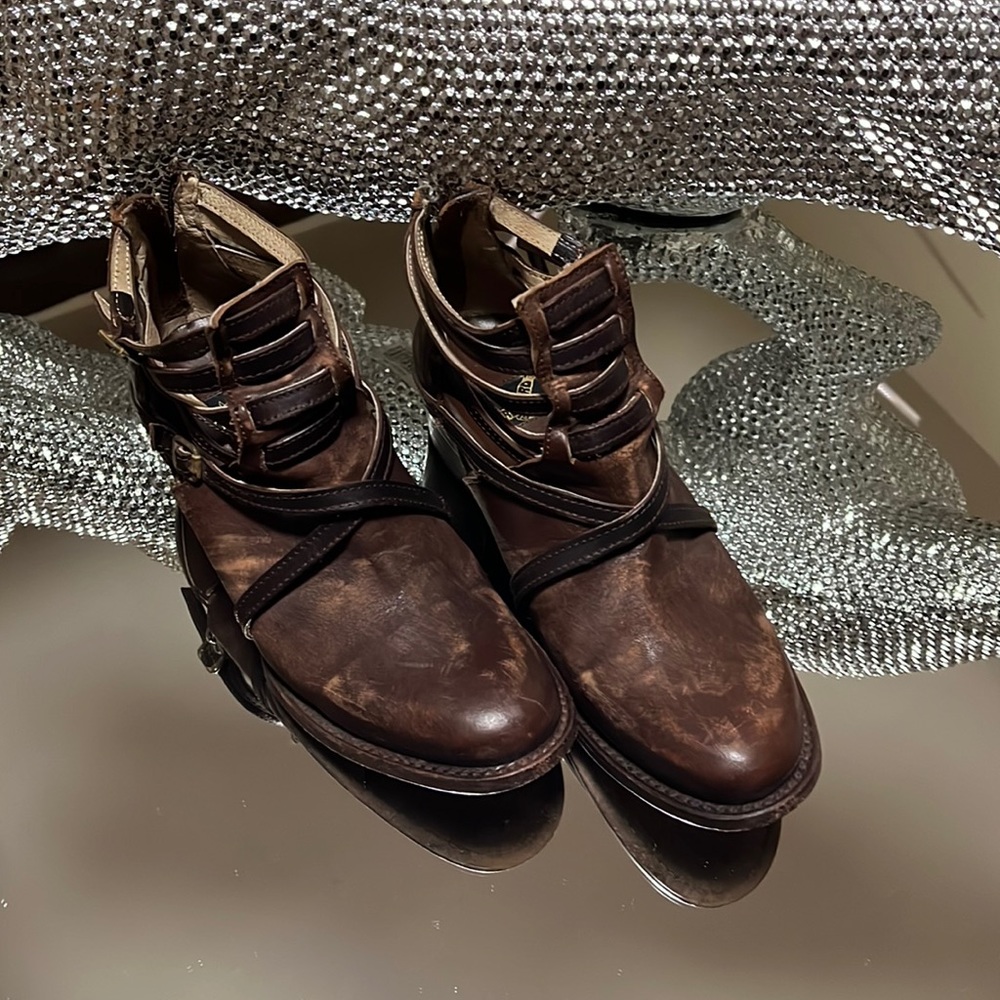 FREEBIRD GENUINE LEATHER IN EXCELLENT CONDITION